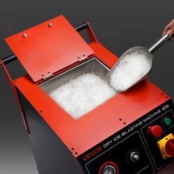 Kuivajääpuhalluskone pyörillä liikuteltava 7,5 kg kapasiteetti 0–3,2 kg/min syöttö 4 vaihdettavaa suutinta