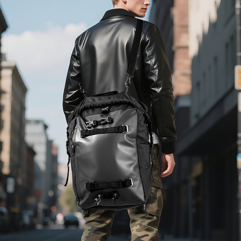 Moottoripyörän yleismallinen takalaukku 30 L Oxford-kangas irrotettava sadesuojalla