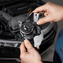 Vasen etummoottorin kiinnike rauta alumiini kumivaimennus 1 kpl Chevrolet Silverado 1500 2014–2018