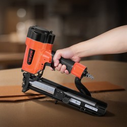 Pneumaattinen niittipyssy alumiiniseosrunko kruunu 26,4 mm 16–38 mm niiteille lipas 140 kpl