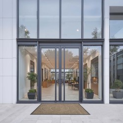 Eteismatto polyesteripinta TPE-tausta sisä- ja ulkokäyttöön 1194 x 813 mm ruskea