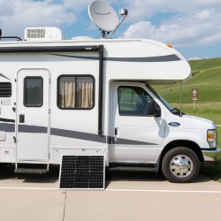 Aurinkopaneeli ylläpitolaturi 50W 12V MPPT-ohjain IP65