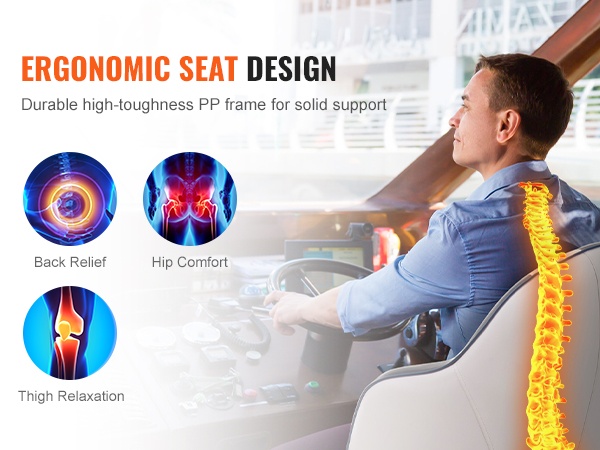 Paksu vaahtomuovipehmuste veneen istuimessa