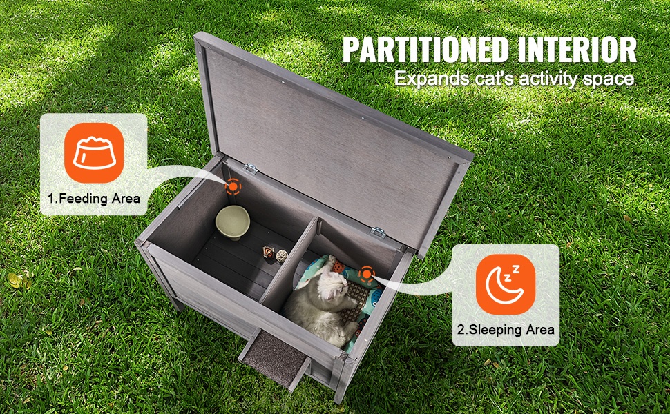 Kaksikerroksinen kissatalo parvekkeella